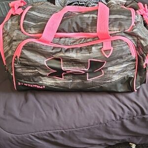 Under Armour Women's Black and Pink Duffel Bag